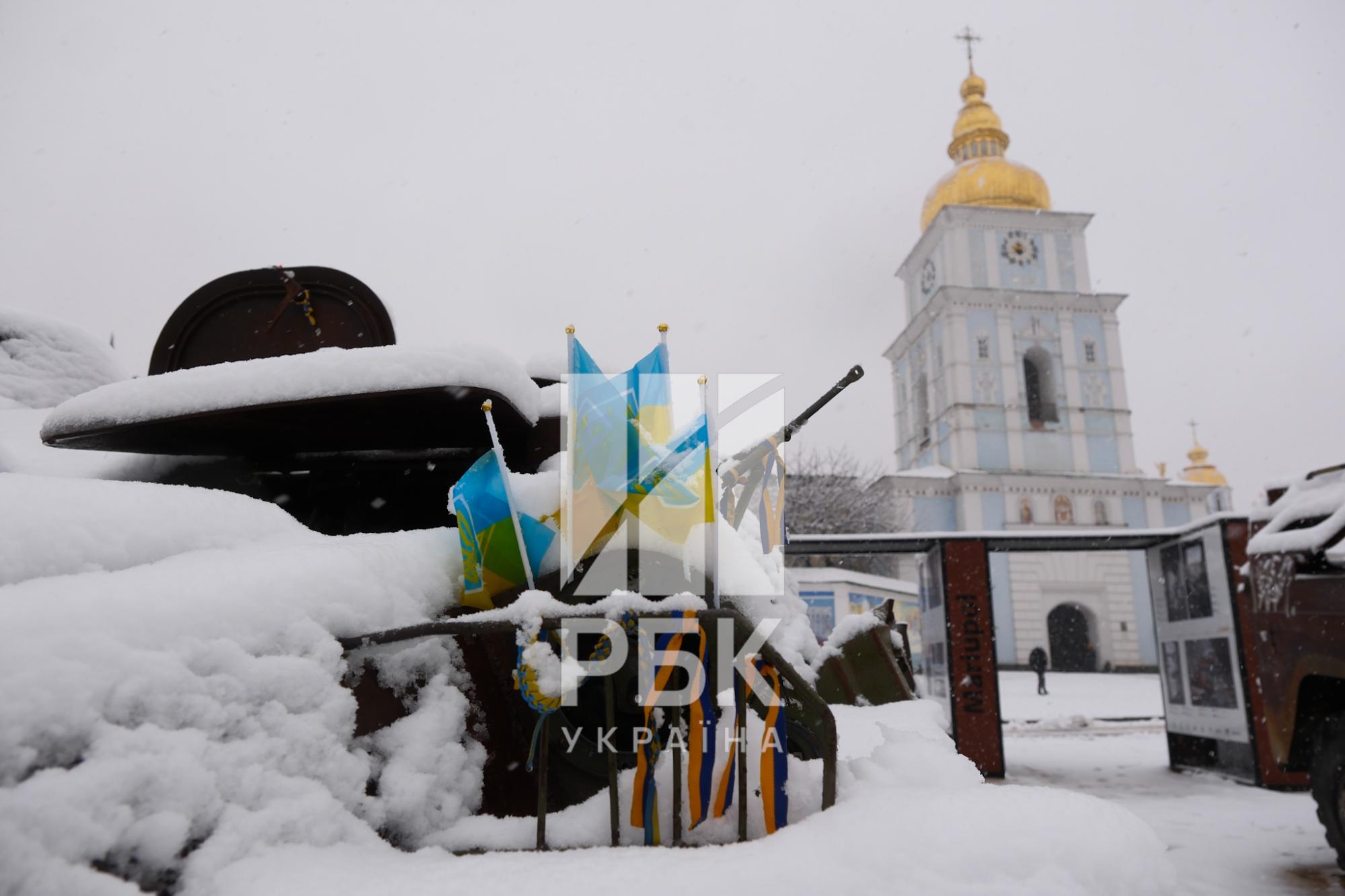 Місцями до 50 см. Київ та інші міста України засипає снігом (фото, відео)